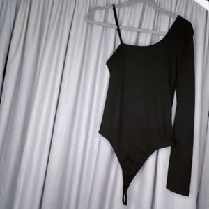 Black body suit!💫